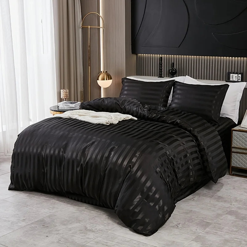 Conjunto de Capa de Edredom em Cetim Listrado – 3 Peças