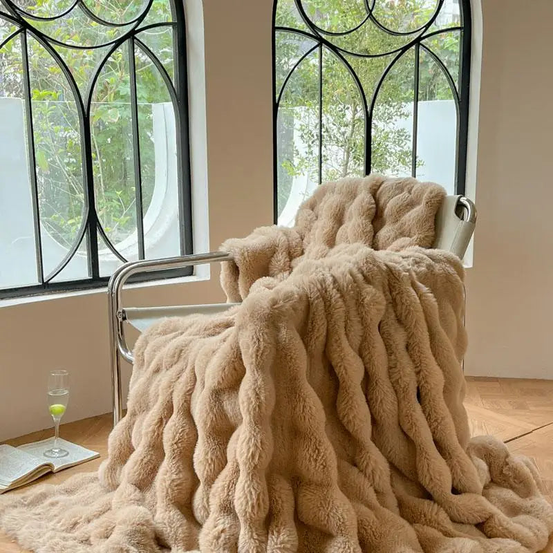 Manta de Luxo em Couro Sintético - Sofisticação e Conforto