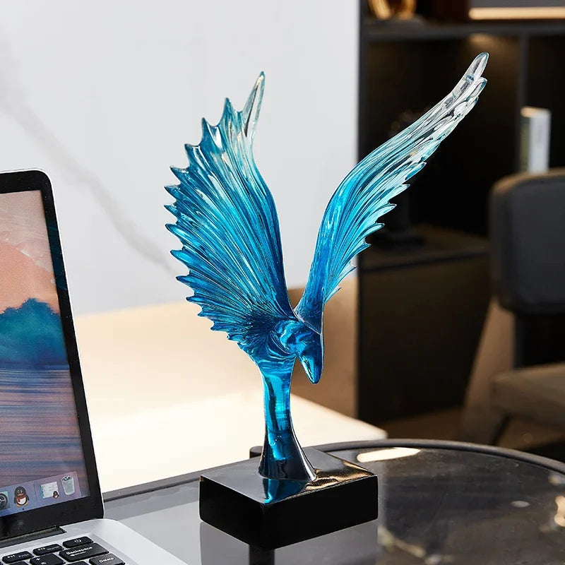 Estatueta Asas Etéreas - Decoração Elegante