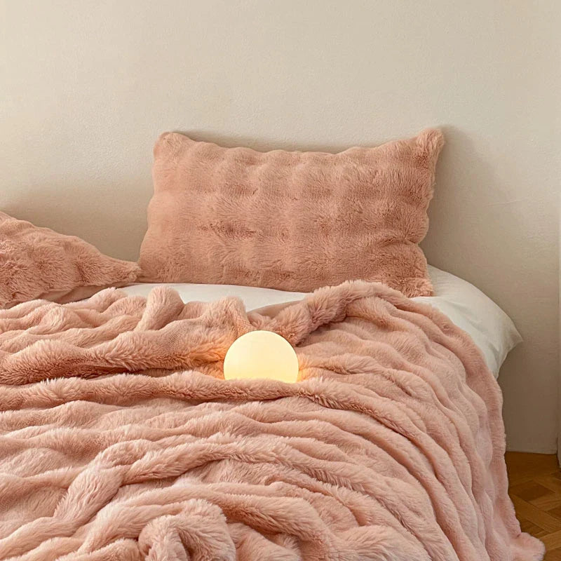 Manta de Luxo em Couro Sintético - Sofisticação e Conforto