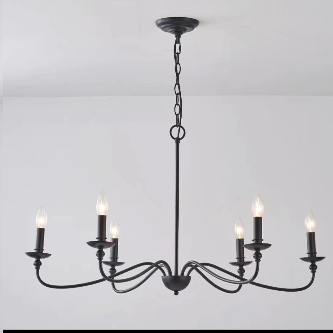 Elegante Candelabro de Ferro Forjado